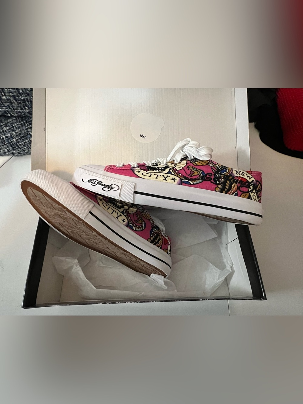 Ed Hardy Pink Skull Tattoo Graphic Canvas Sneakers Women’s 8